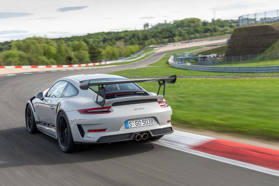  Porsche 911 GT3 RS (991) 2018 года  (WW) (фото 36 из 47)